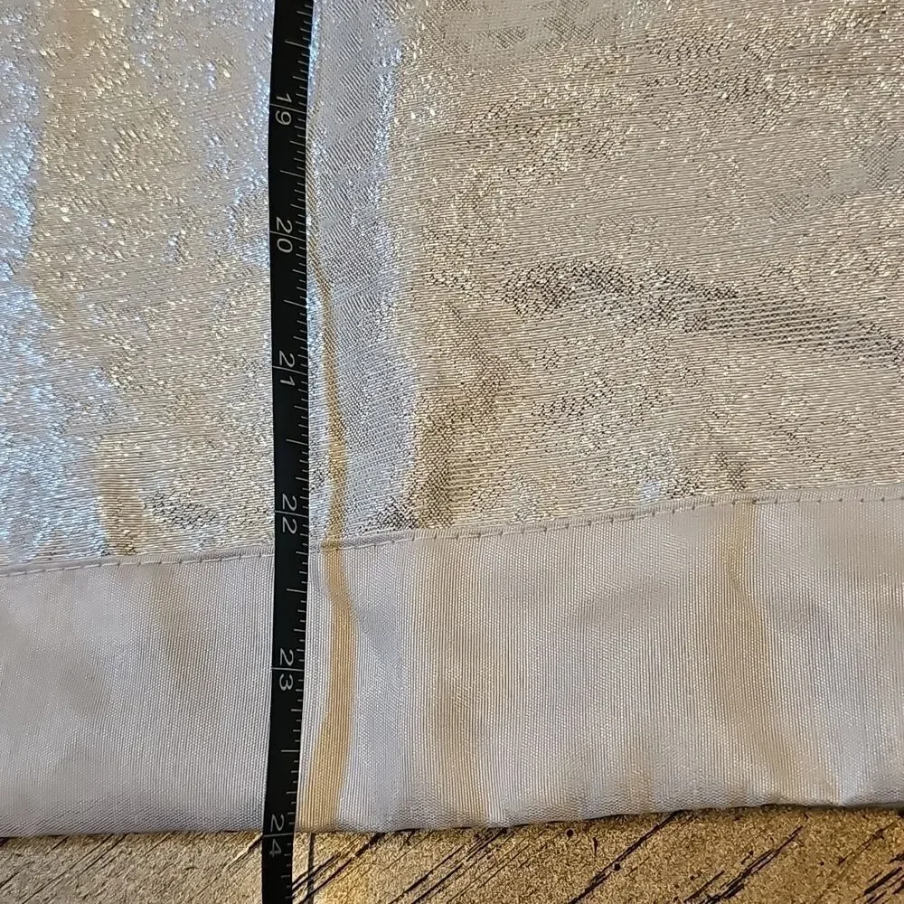 Elegant Silver Leopard Standard Pillow Case
